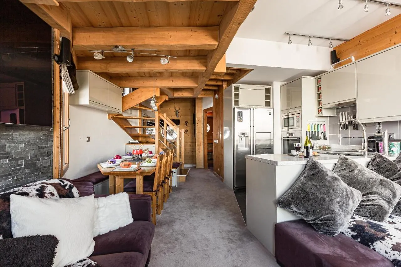 Luxury Avoriaz Chalet With Hot Tub